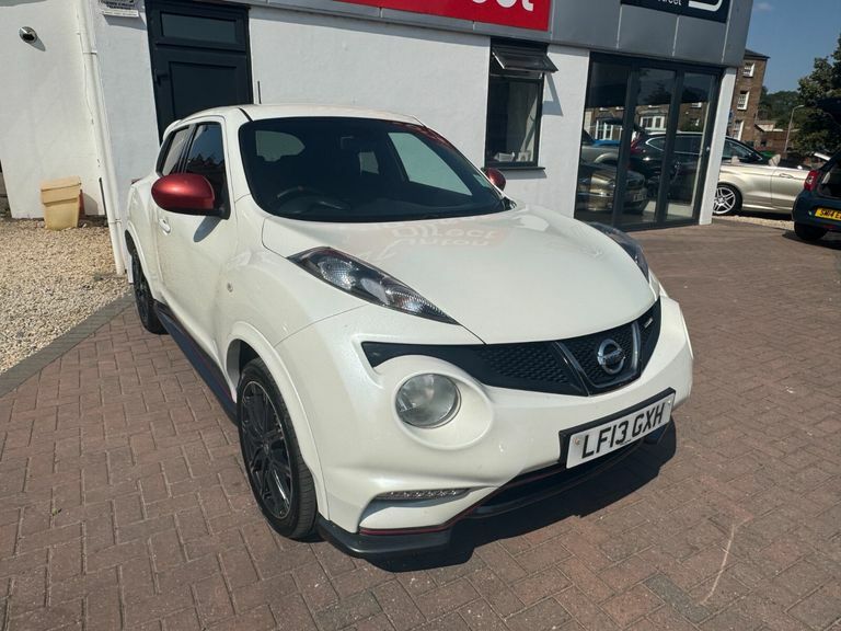 Nissan Juke Hatchback White #8