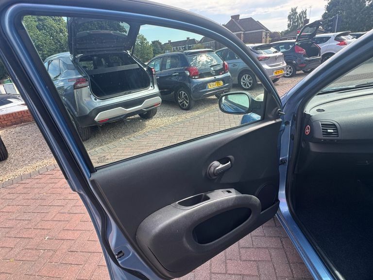 Nissan Micra Black #10