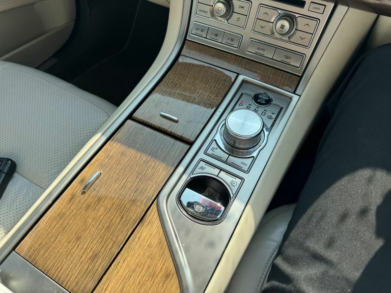 Jaguar XF Portfolio Green #24
