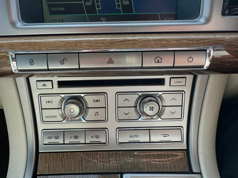 Jaguar XF Portfolio Green #22