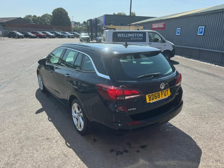 Vauxhall Astra 1.4I Turbo Sri Nav Sports Tourer Euro 6 Black #4
