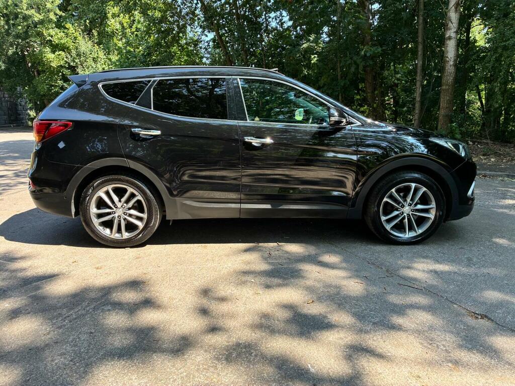 Hyundai Santa Fe Suv 2.2 Crdi Blue Drive Premium Se 4Wd Euro 6 Ss Black #4