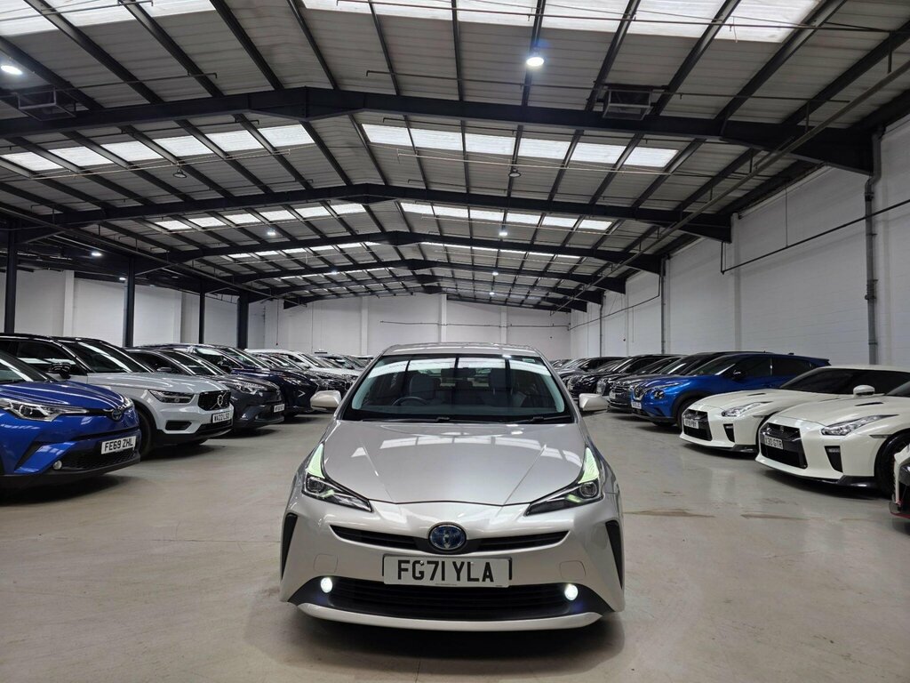 Toyota Prius 1.8 Vvt-h Business Edition Cvt Euro 6 Ss FG71YLA Brown #2