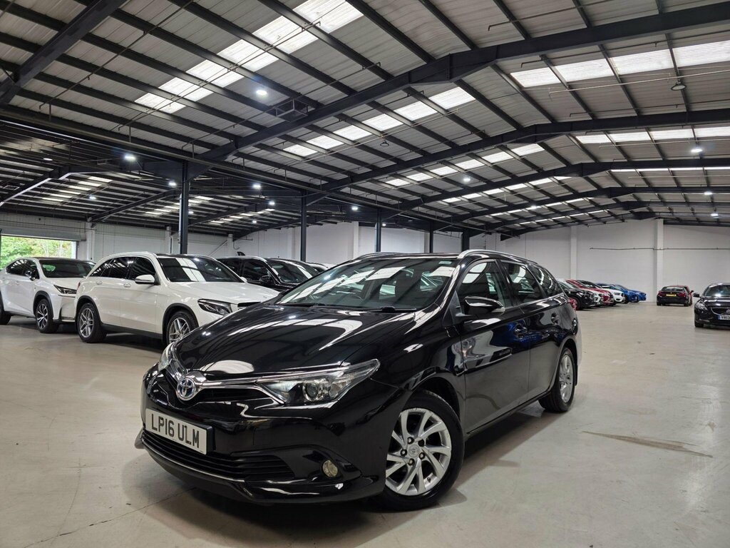 Toyota Auris 1.8 Vvt-h Icon Touring Sports Cvt Euro 6 Ss Black
