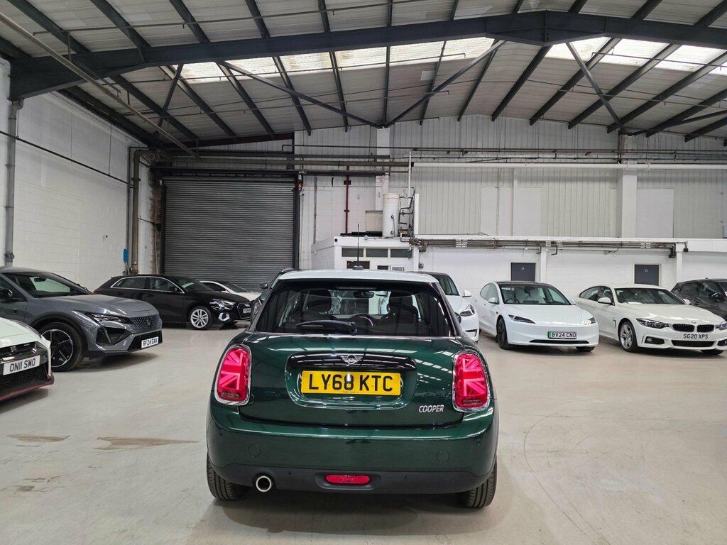Mini Hatch 1.5 Cooper Classic Steptronic Euro 6 Ss LY68KTC Green #4
