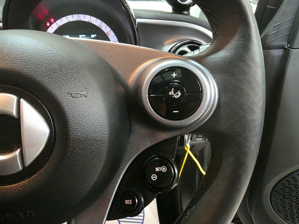 Smart Fortwo 17.6Kwh Exclusive 22Kw Charger Black #18