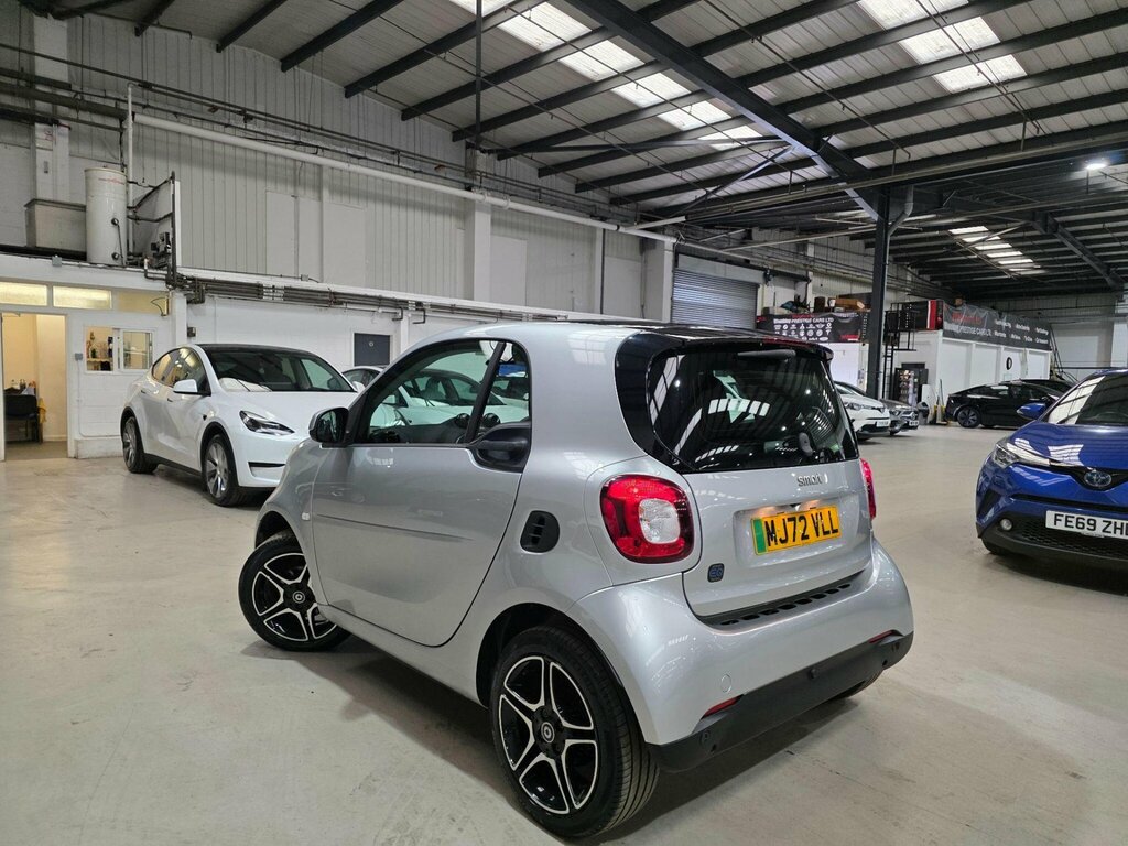 Smart Fortwo 17.6Kwh Exclusive 22Kw Charger Black #24