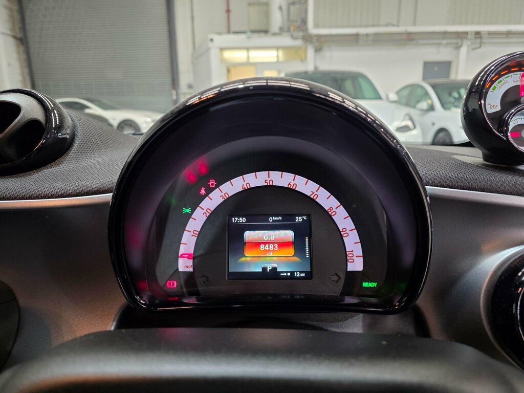 Smart Fortwo 17.6Kwh Exclusive 22Kw Charger Black #11