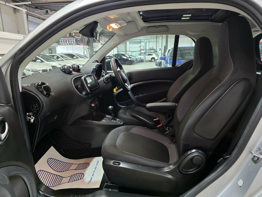 Smart Fortwo 17.6Kwh Exclusive 22Kw Charger Black #22