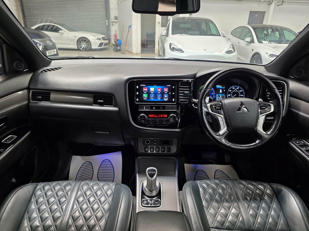 Mitsubishi Outlander 2.4H Twinmotor 13.8Kwh 5H Cvt 4Wd Euro 6 Ss WR68OYM Silver #4