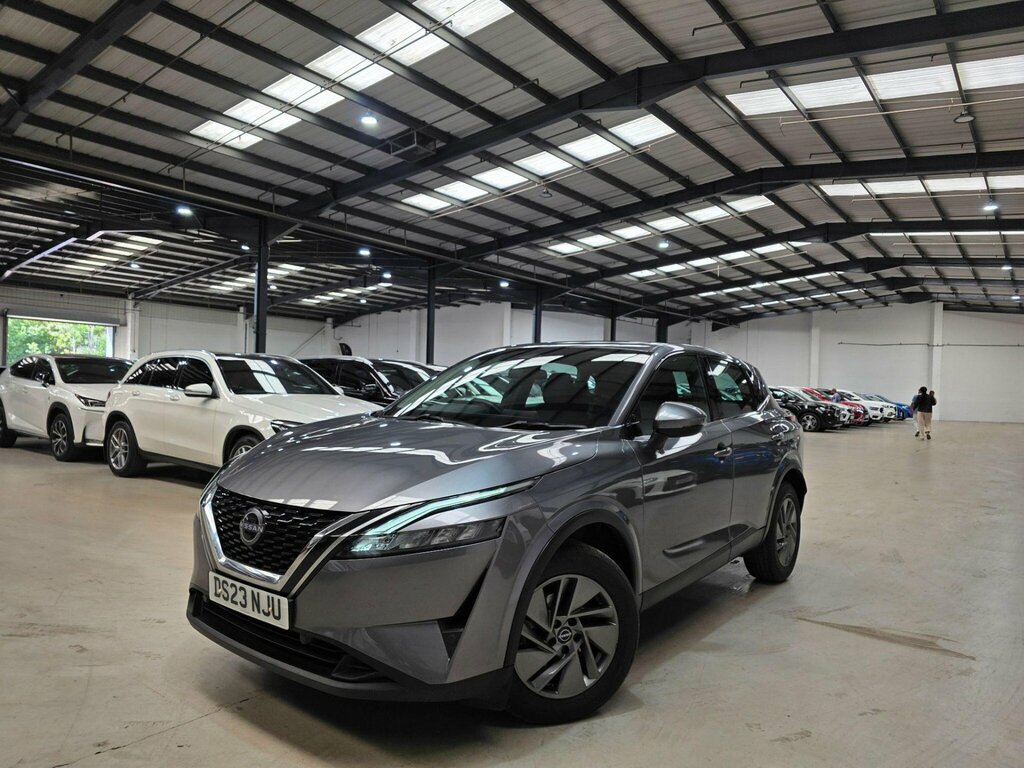 Nissan Qashqai 1.3 Dig-t Mhev Acenta Premium Xtron Euro 6 Ss 5 Grey
