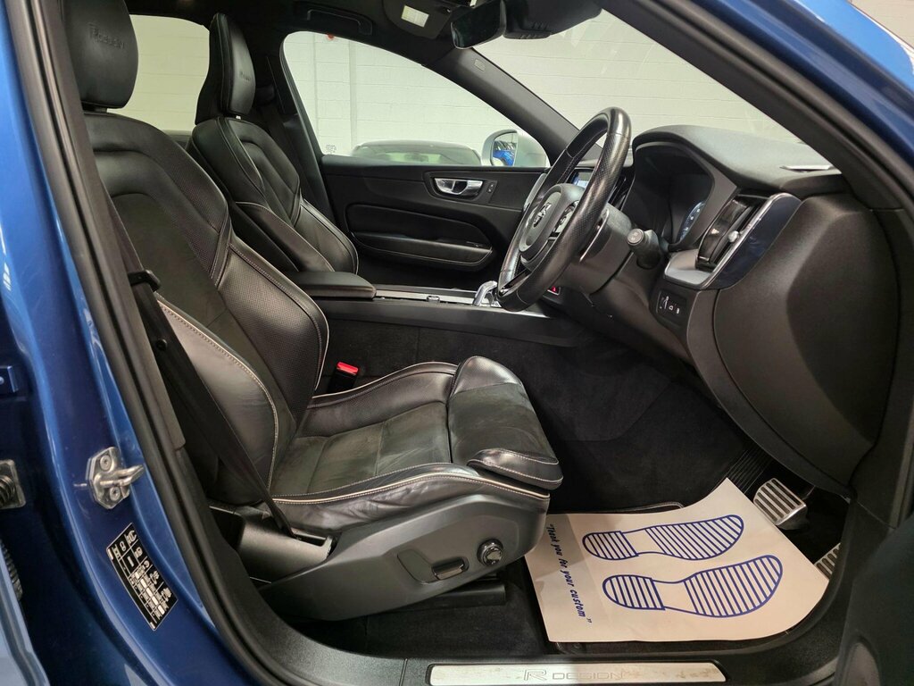 Volvo XC60 2.0H T8 Twin Engine 10.4Kwh R-design Awd Euro SJ68CWV Blue #5