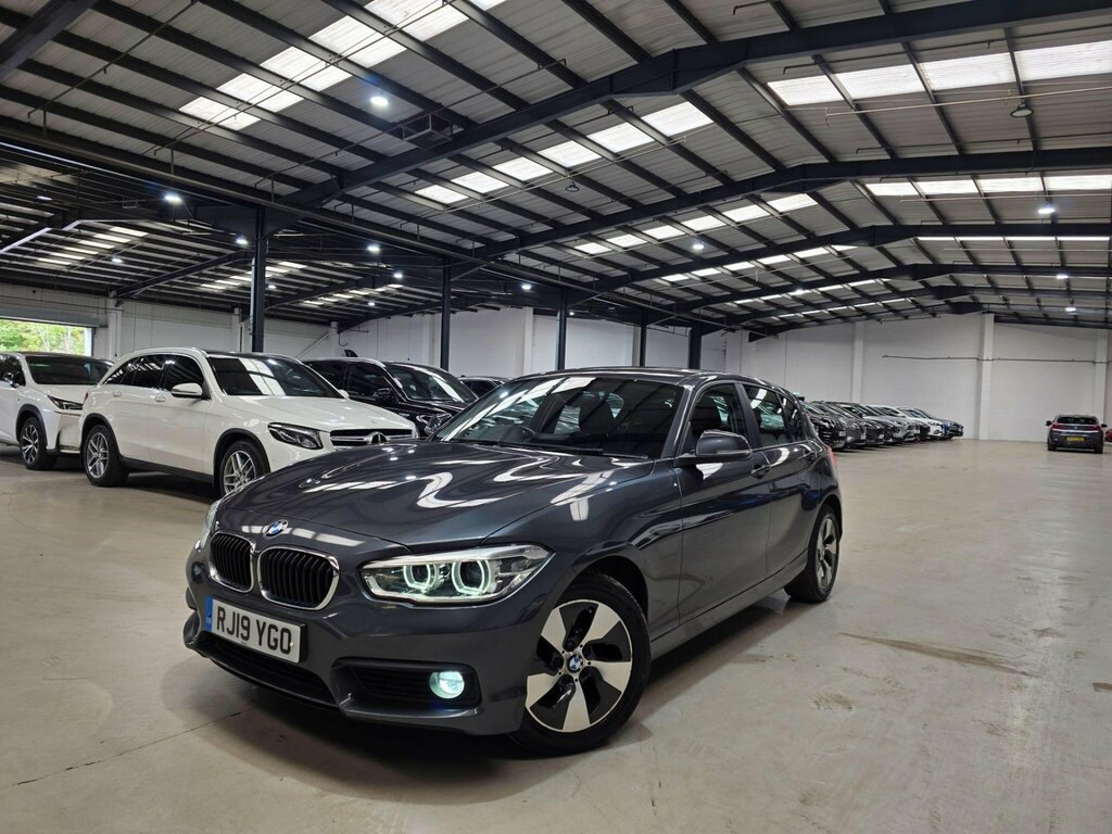 BMW 1 Series 1.5 118I Se Business Euro 6 Ss Grey
