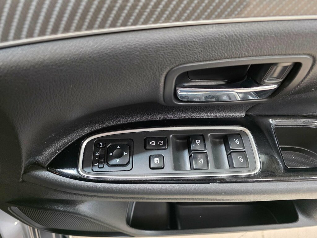 Mitsubishi Outlander Phev 4H Red #12
