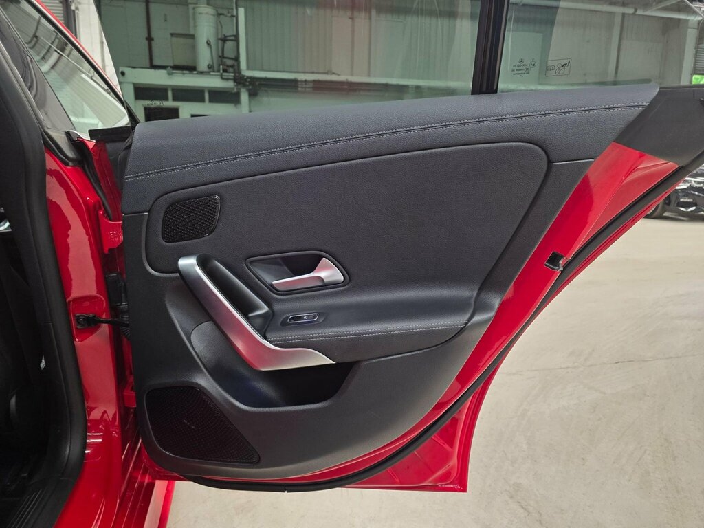 Mercedes-Benz CLA Class 2.1 Cla220d Black #23