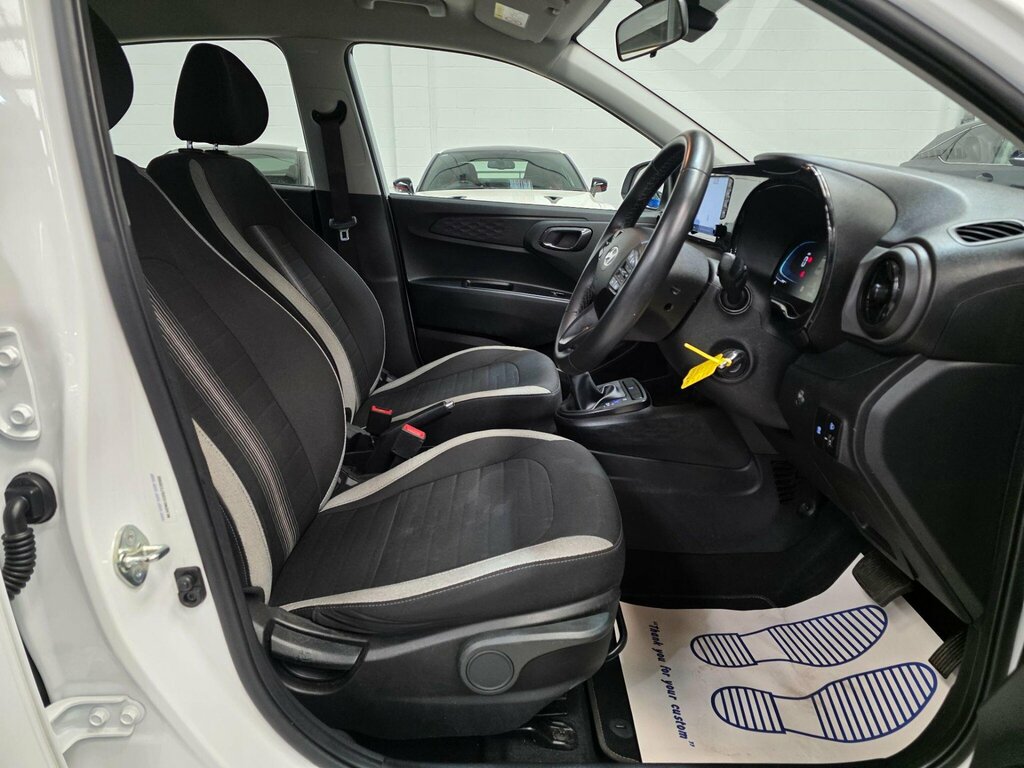 Hyundai I10 1.0 Advance Euro 6 Ss DU75XNC White #6