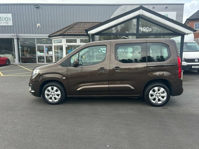 Vauxhall Combo Life 1.5 Turbo D Blueinjection Energy Mpv Ma Brown #3