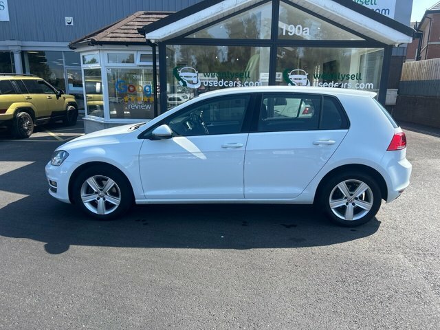Volkswagen Golf 1.6 Tdi Bluemotion Tech Match Edition Hatchback KRZ9478 White #4