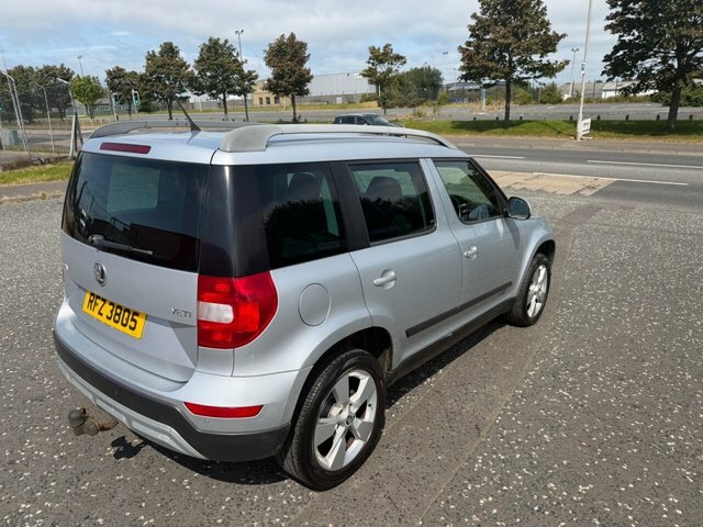 Skoda Yeti Suv White #7