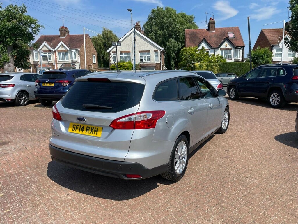 Ford Focus 1.6 Titanium Navigator Powershift Euro 5 2014 Silver #6