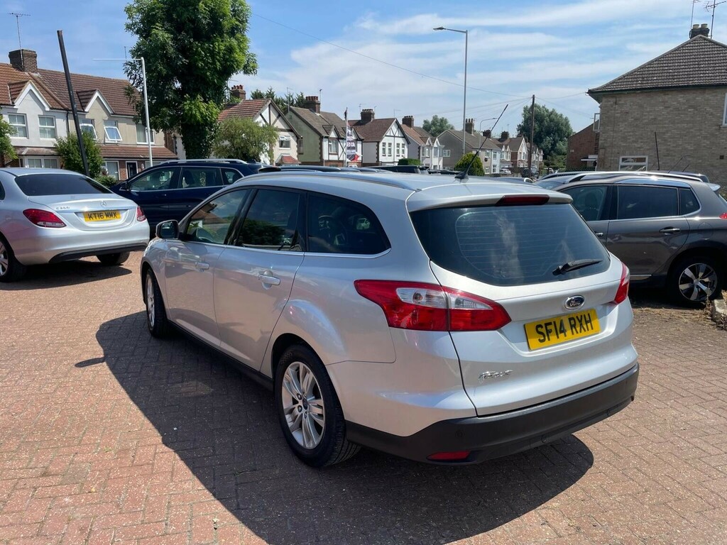 Ford Focus 1.6 Titanium Navigator Powershift Euro 5 2014 Silver #5