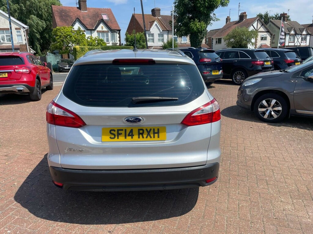 Ford Focus 1.6 Titanium Navigator Powershift Euro 5 2014 Silver #4
