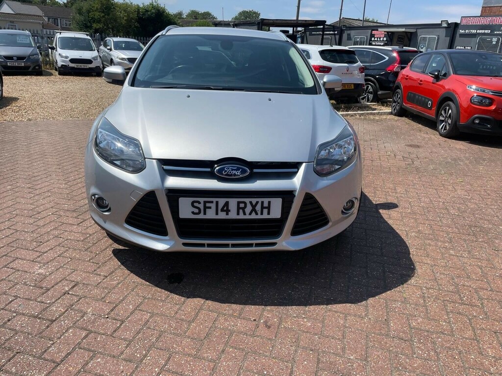 Ford Focus 1.6 Titanium Navigator Powershift Euro 5 2014 Silver #2