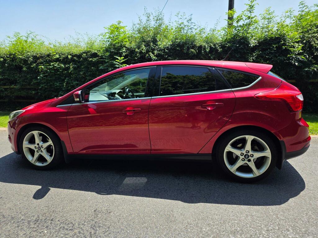 Ford Focus 1.6T Ecoboost Titanium Euro 5 Ss Red #5