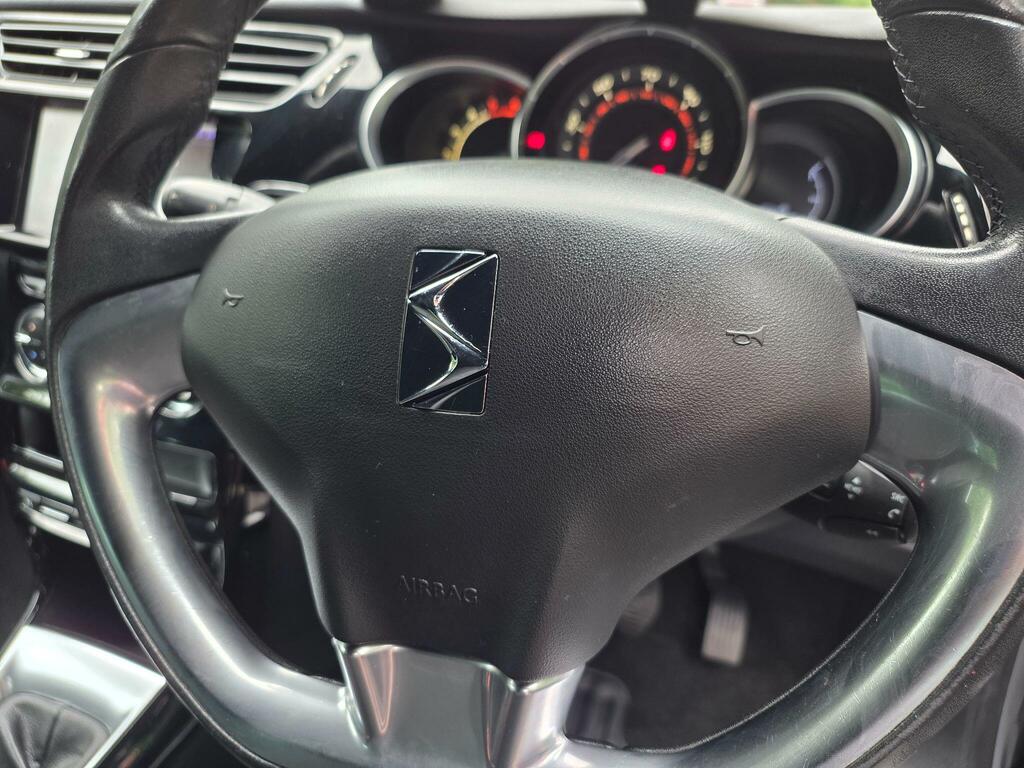 DS DS 3 Cabrio 1.6 Thp Dstyle Cabriolet Euro 6 Ss Purple #32