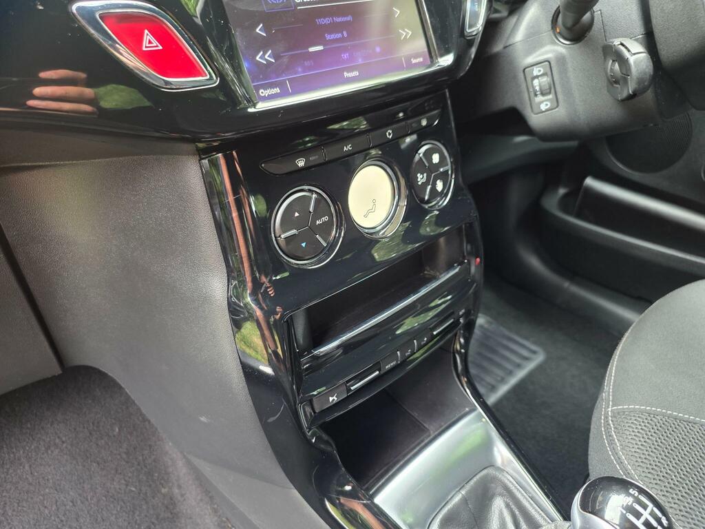 DS DS 3 Cabrio 1.6 Thp Dstyle Cabriolet Euro 6 Ss Purple #14