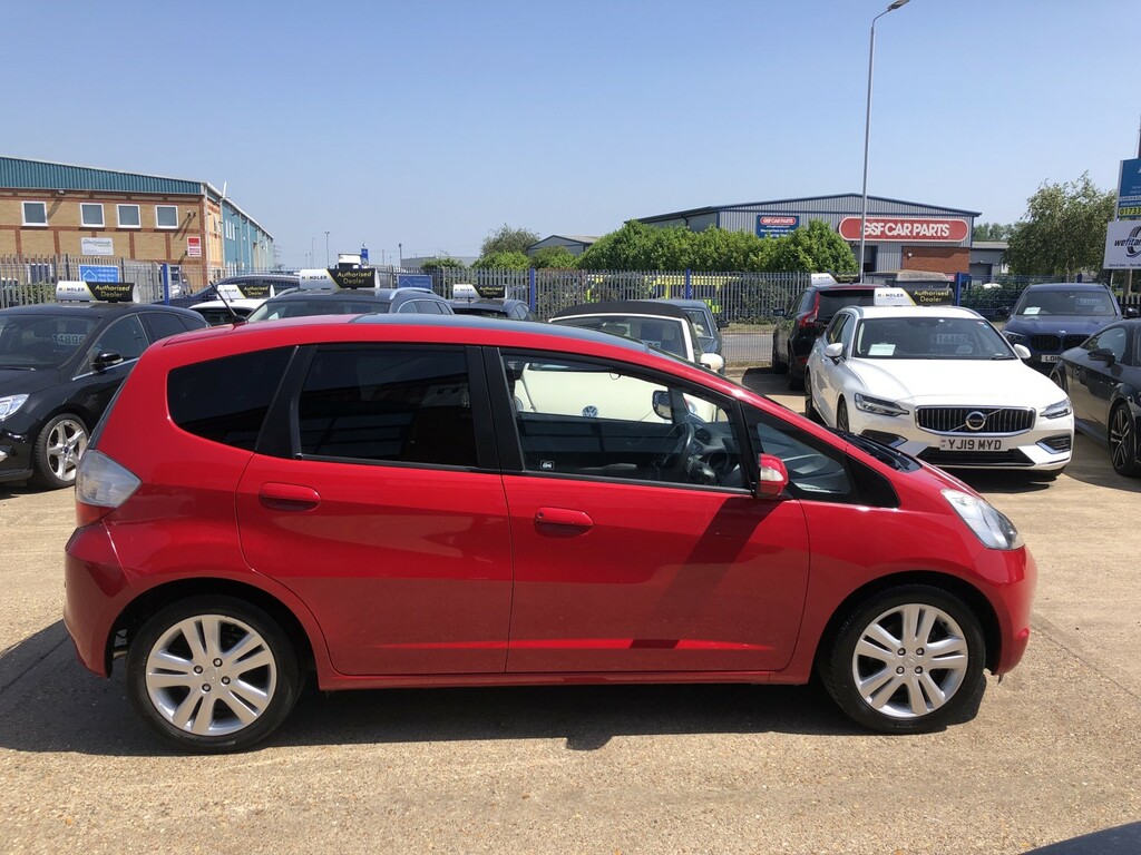 Honda Jazz Hatchback 1.4 I-vtec Ex 2010 Red #4