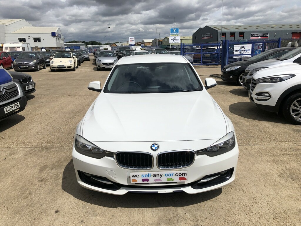 BMW 3 Series Saloon 2.0 320I Sport Saloon 2013 WV13CTF White #2