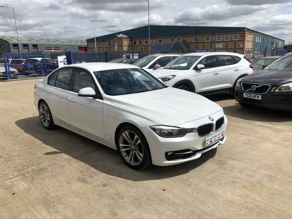 BMW 3 Series Saloon 2.0 320I Sport Saloon 2013 WV13CTF White