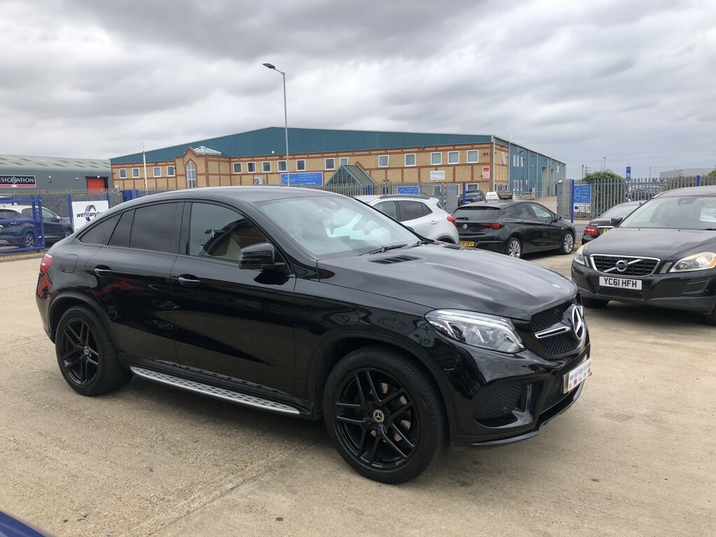 Mercedes-Benz GLE Class 3.0 Gle350d V6 Amg Night Edition Black #2