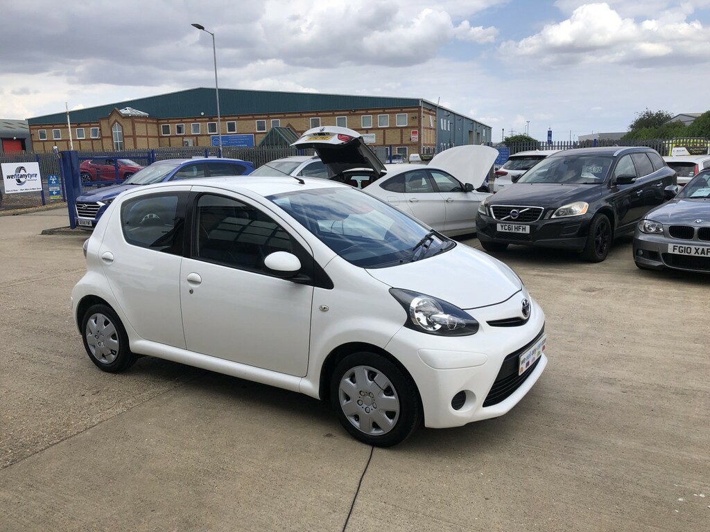 Toyota Aygo 1.0 Vvt-i Ice White #2