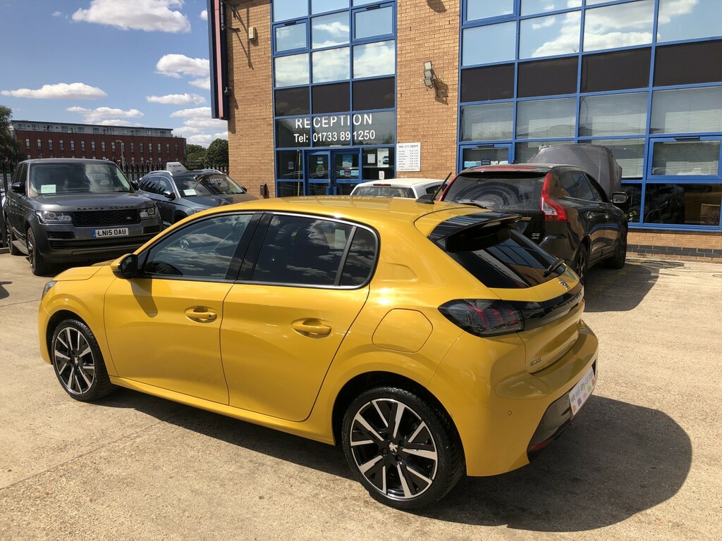 Peugeot 208 1.2 Puretech Allure Yellow #4