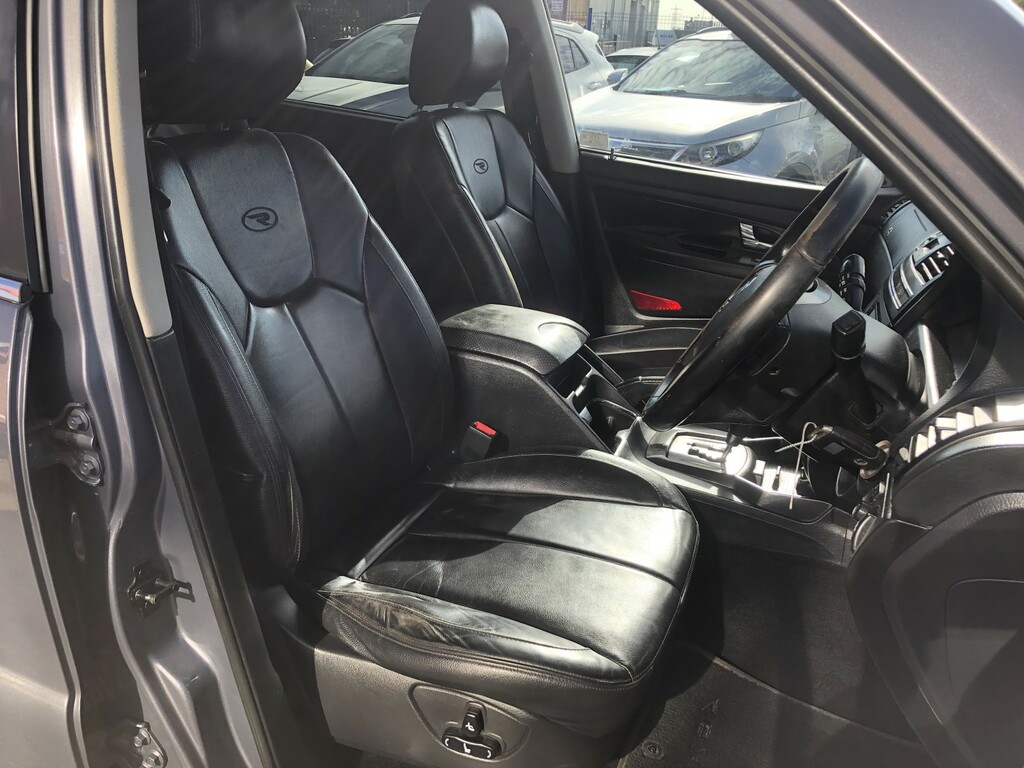 SsangYong Rexton 2016 2.2 Ex 176 Bhp Silver #14