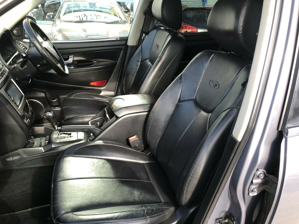 SsangYong Rexton 2016 2.2 Ex 176 Bhp Silver #22