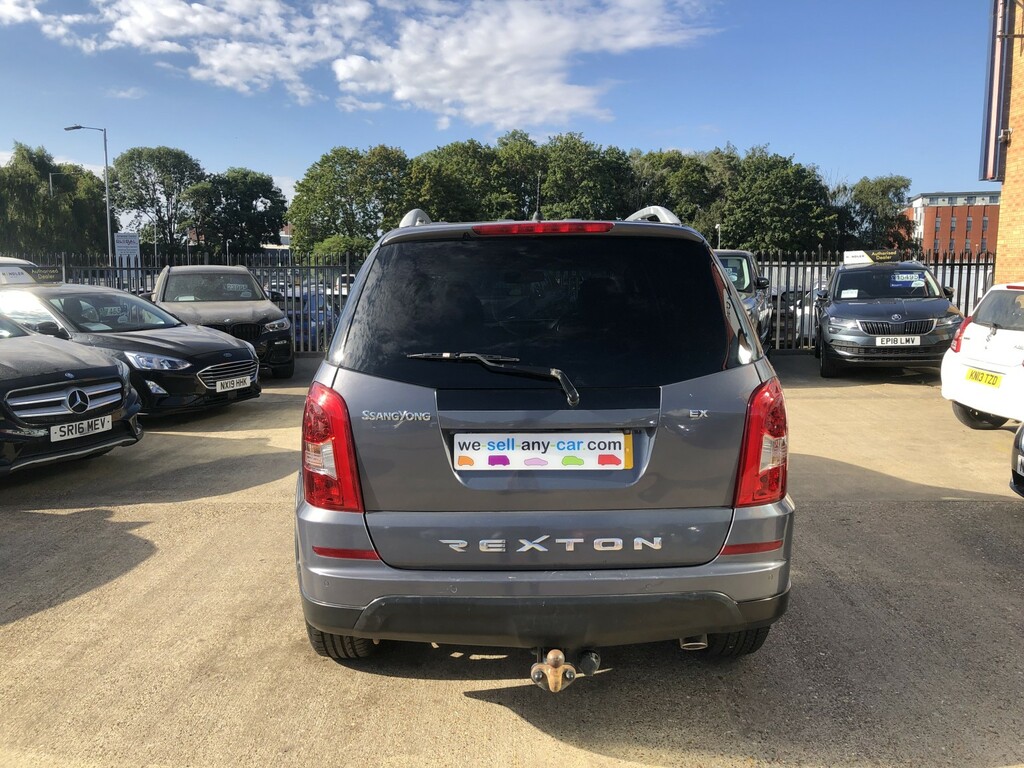 SsangYong Rexton 2016 2.2 Ex 176 Bhp Silver #8