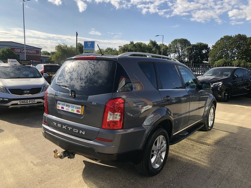 SsangYong Rexton 2016 2.2 Ex 176 Bhp Silver #10