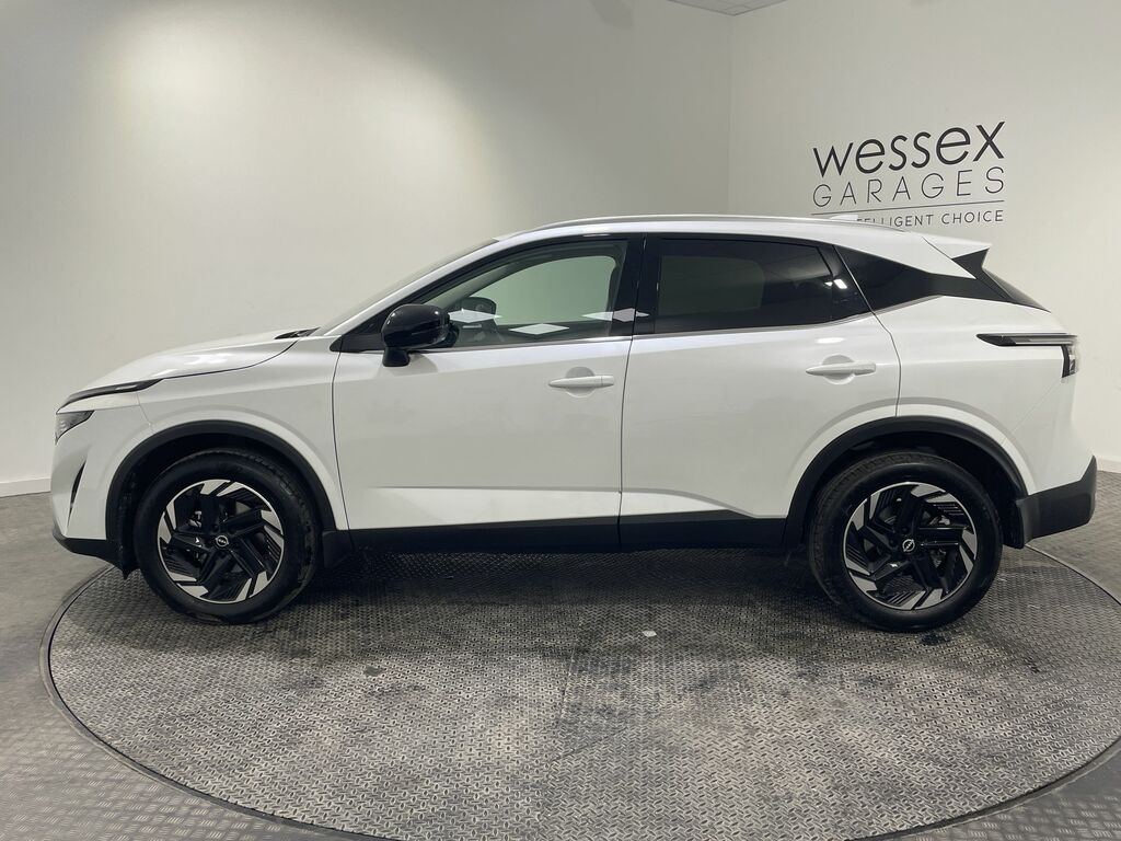 Nissan Qashqai 1.3 Dig-t Mh 140 N-connecta 52024 WM75YHP White #6