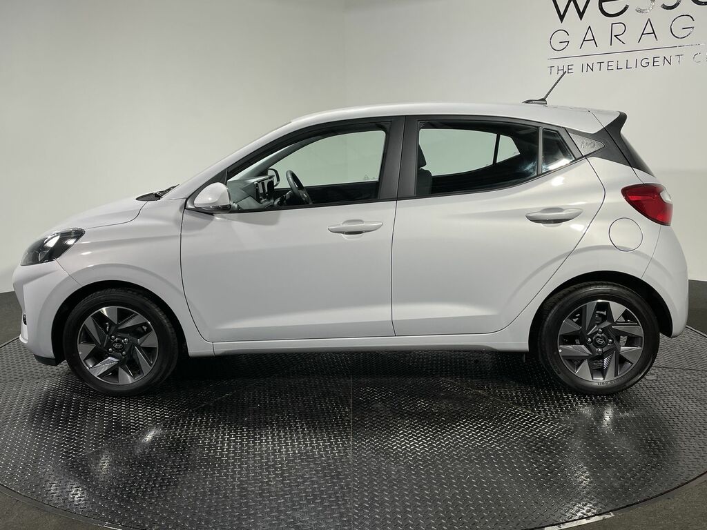 Hyundai I10 1.0 Premium Euro 6 Ss White #18