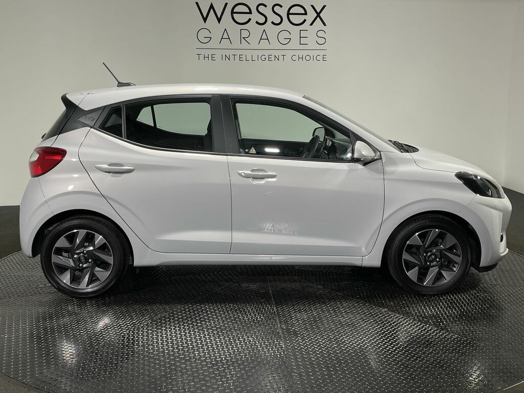 Hyundai I10 1.0 Premium Euro 6 Ss White #7