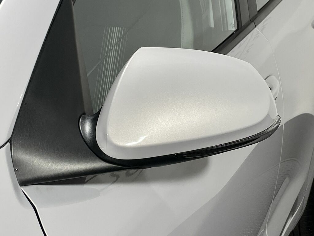 Hyundai I10 1.0 Premium Euro 6 Ss White #17