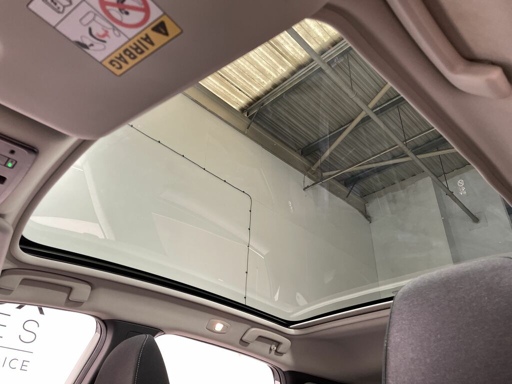 Nissan Qashqai 1.3 Dig-t Mh N-connecta DP73RNZ White #2