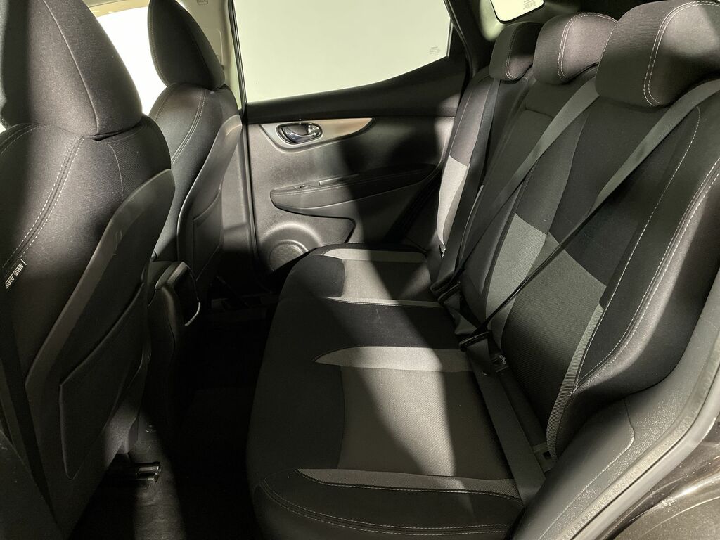Nissan Qashqai 1.2 Dig-t N-connecta Black #5