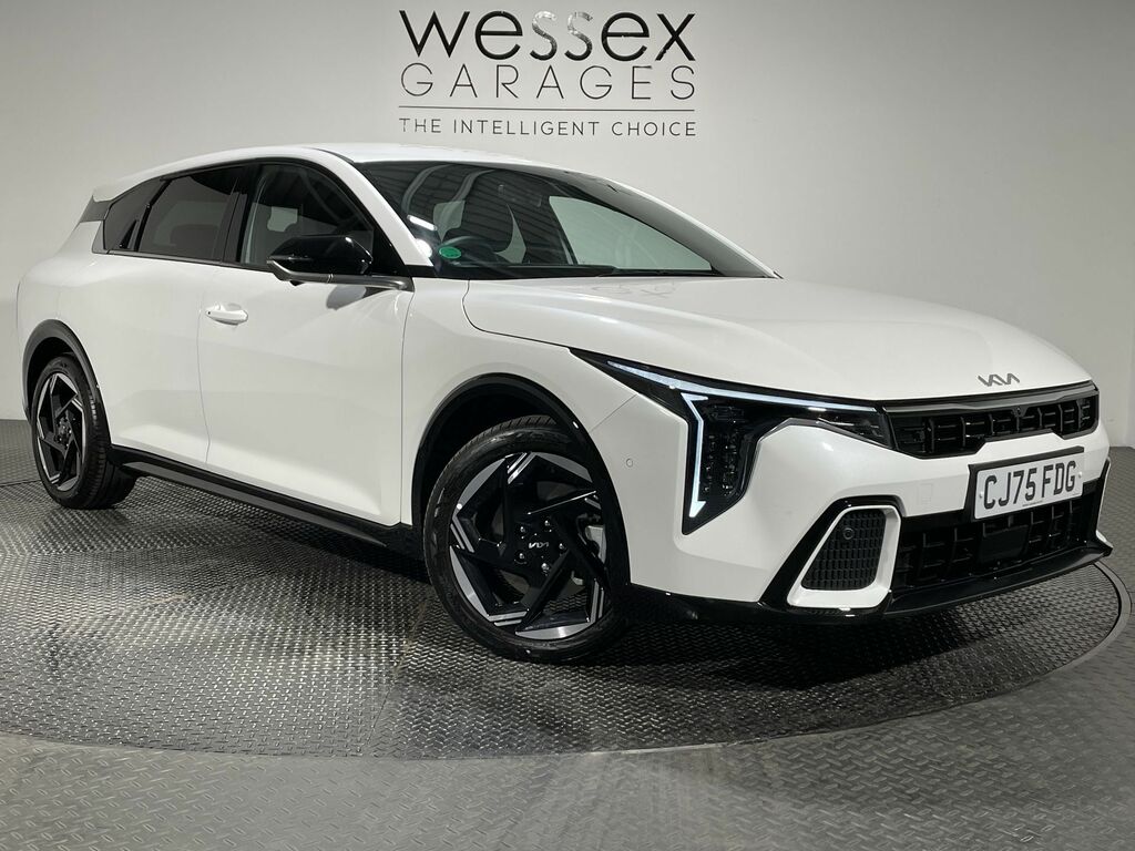 Kia K4 1.6T-gdi 150 Gt-line Dct White