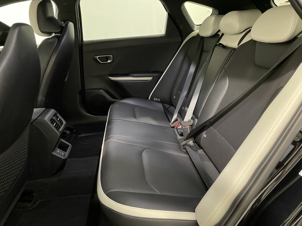 Kia K4 1.6T-gdi 180 Gt-line S Dct WO75LFN Black #5