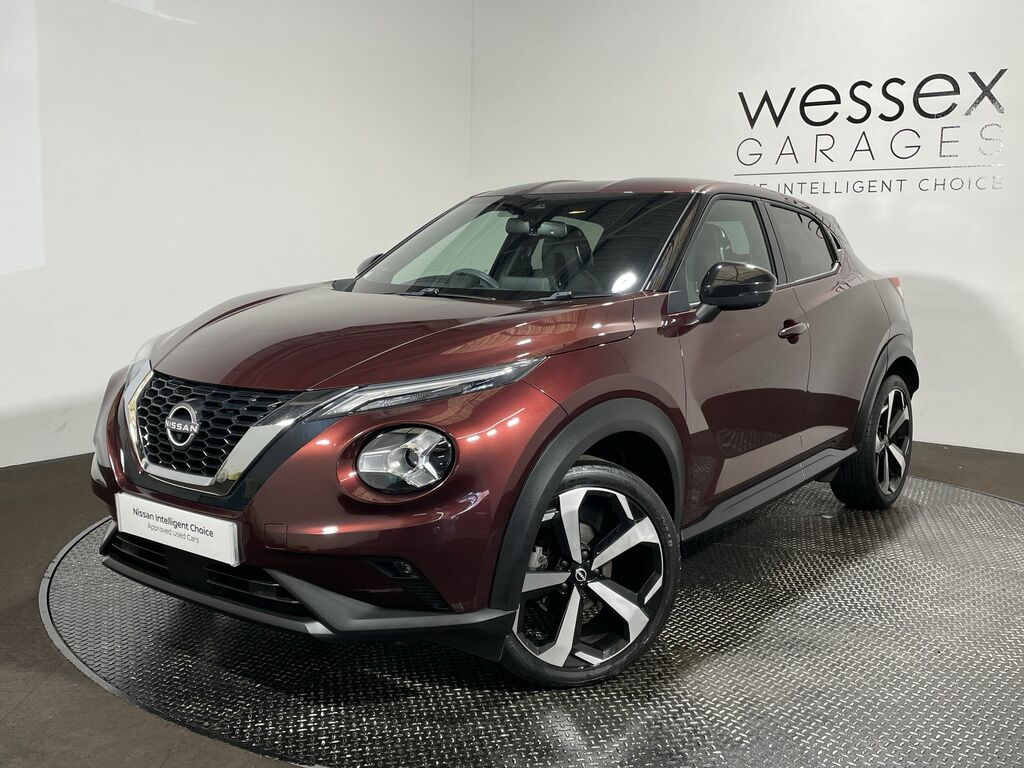 Nissan Juke 1.0 Dig-t 114 Tekna CF22UBE Red #3