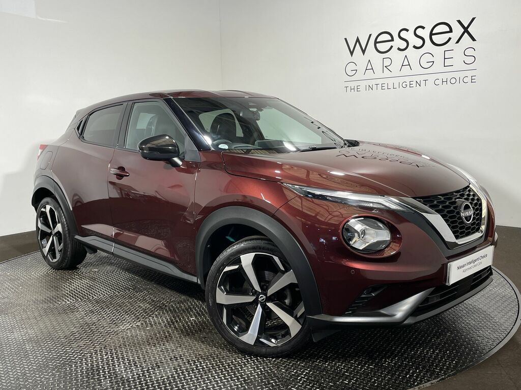 Nissan Juke 1.0 Dig-t 114 Tekna Red